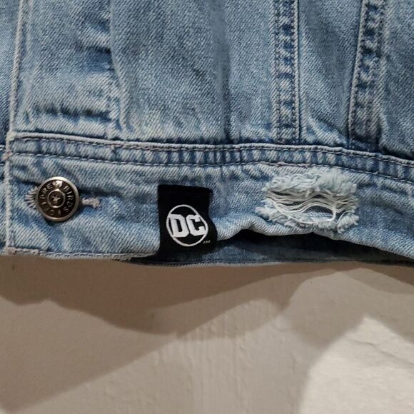 DC Birds of Prey Harley Quinn Denim Jacket with Caution Tape and Flag Detail - Picture 2 of 15